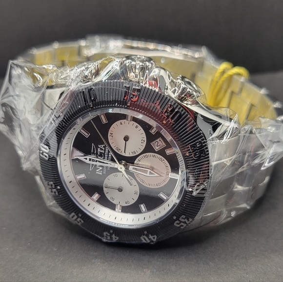 Invicta Speedway Mens Watch (22396) 48mm Case, Stainless Steel, Bracelet Include - Picture 6 of 9